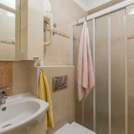 Apartment With A Parking Space - 2216 Porec