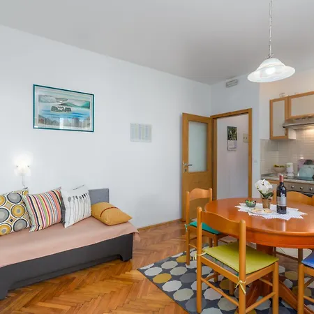 Apartment With Parking Space - 2216 *