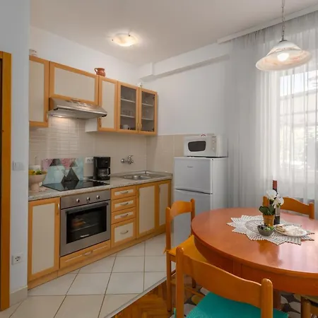 With A Parking Space - 2216 Apartman Poreč
