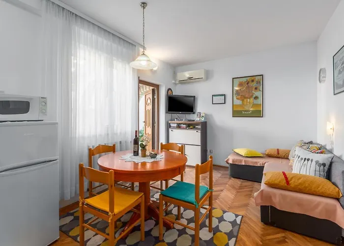 公寓 With Parking Space - 2216