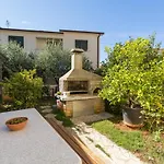 Апартаменты With Parking Space - 2216 *