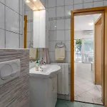 Апартаменты With Parking Space - 2216 Пореч