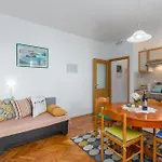 Апартаменты With Parking Space - 2216 *
