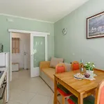 Апартаменты With Parking Space - 2216 Пореч