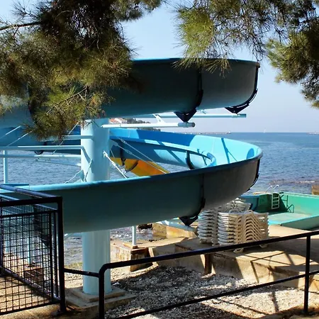 Apartment With Parking Space - 2216 Porec