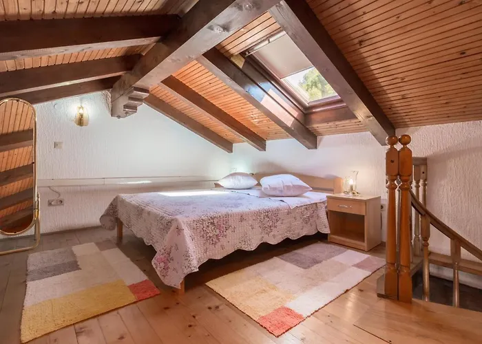 With Parking Space - 2216 ポレッチ