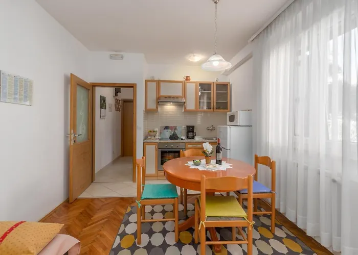 アパート With Parking Space - 2216 *