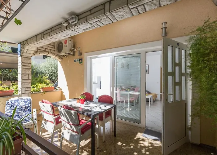 アパート With Parking Space - 2216